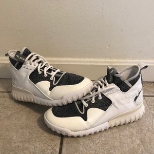 Adidas tubular shoes